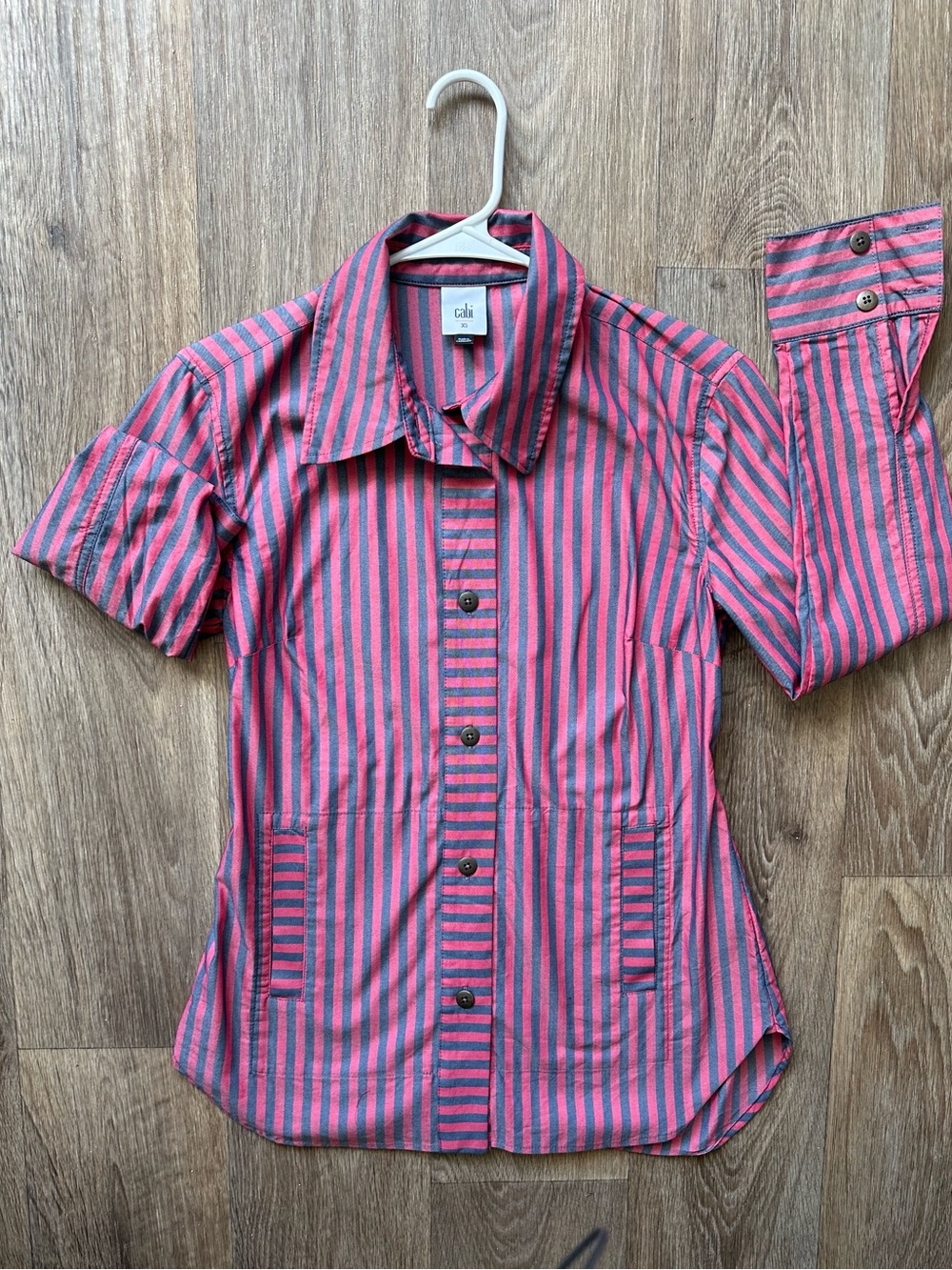 CAbi Regatta Striped Shirt Jacket Women’s Size XS Coral Pink Grey